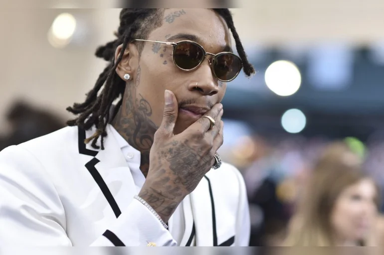 Wiz Khalifa, rappeur américain, au centre d’une procédure en Roumanie après le festival Beach, Please! de 2024.