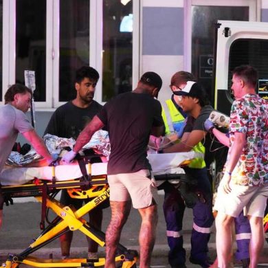 La plage de Bondi à Sydney placée sous haute sécurité après la fusillade meurtrière de ce dimanche.