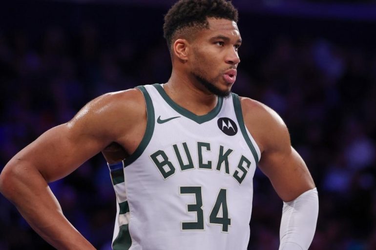 Giannis Antetokounmpo en plein match avec Milwaukee, au cœur d’un possible scénario de départ.