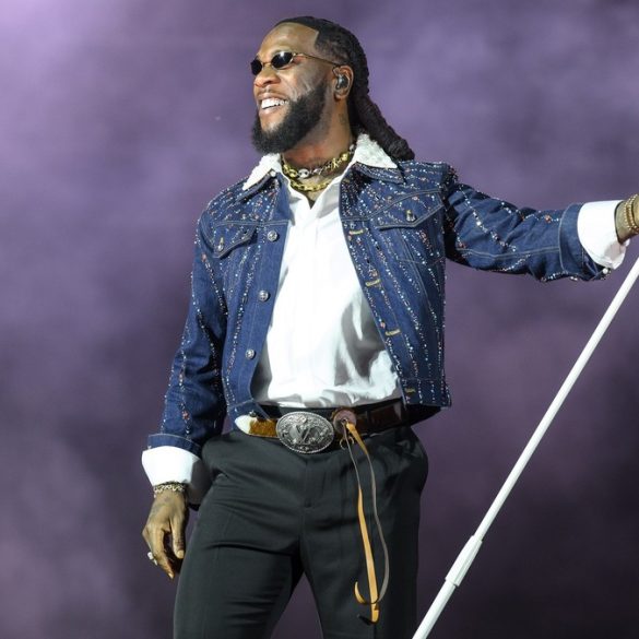 Burna Boy dépasse les 15 millions d’abonnés sur Spotify et confirme sa domination sur la scène africaine