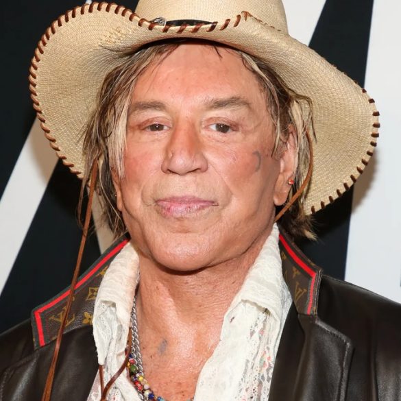 Mickey Rourke, au cœur d’une polémique autour d’une cagnotte en ligne liée à sa situation de logement.