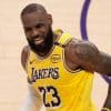 LeBron James s’exprime devant les médias lors du All Star Game 2026 à Los Angeles.