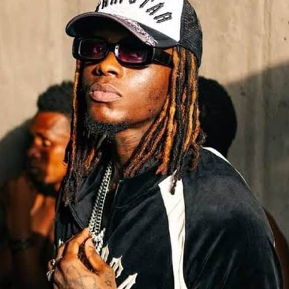 Spotify, YouTube et Apple Music ne versent pas un salaire fixe par écoute : le revenu d’un artiste africain dépend du pays des auditeurs et du partage des droits.