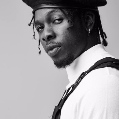 Le chanteur nigérian Runtown est engagé dans un long conflit judiciaire avec son ancien label Eric Many Limited.