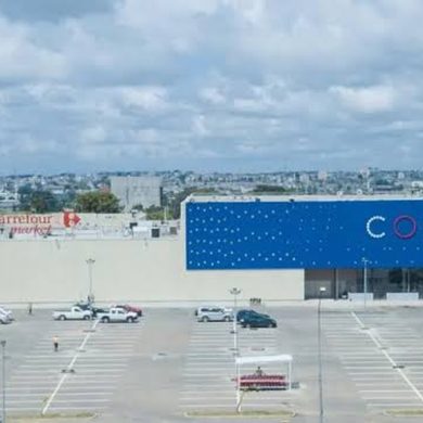 David Fofana prend le contrôle du centre commercial Cosmos de Yopougon à travers Mayelia Participations.