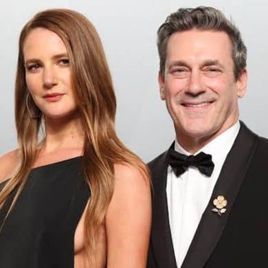 Jon Hamm et Anna Osceola vont accueillir leur premier enfant après trois années de mariage.