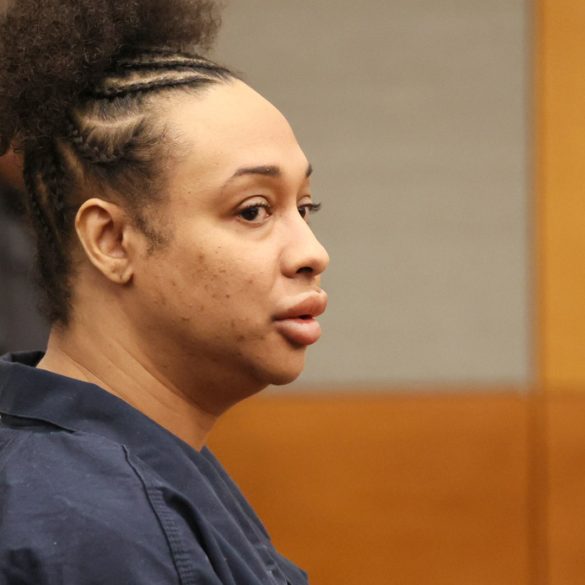 Sidney Starr reste détenue en Géorgie alors qu’elle fait face à plusieurs accusations graves dans une affaire impliquant un mineur.