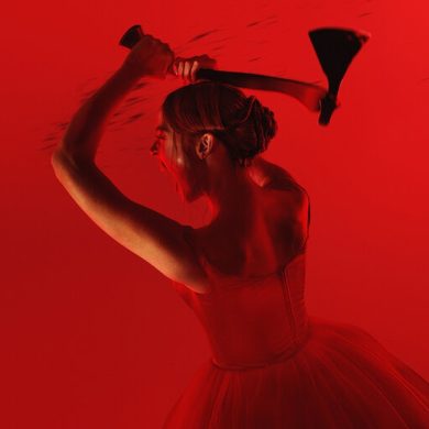 Ella Beatty incarne Lizzie Borden dans la quatrième saison de Monster, attendue le 17 septembre 2026 sur Netflix.
