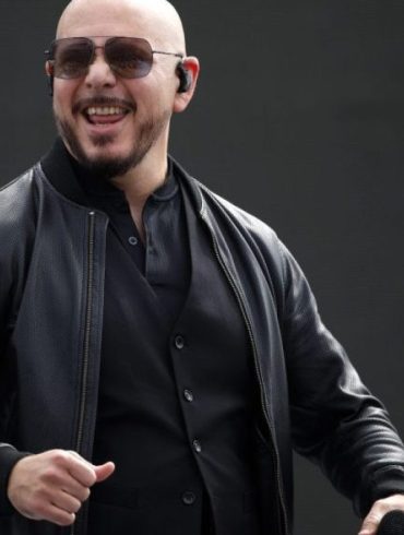 Pitbull annonce « Pitcoin », son quatorzième album studio attendu en octobre 2026.