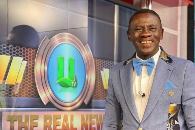 Akrobeto sur le plateau de The Real News
