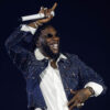 Burna Boy au Stade de France : la NFL mise sur l’Afrobeats pour son baptême parisien