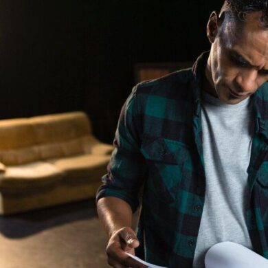 Comment les acteurs apprennent-ils autant de dialogues sans tout oublier ?