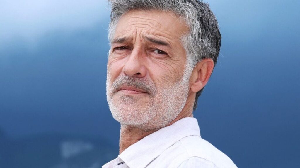 Stéphane Blancafort, interprète du chef Marc Leroy dans la série Ici tout commence