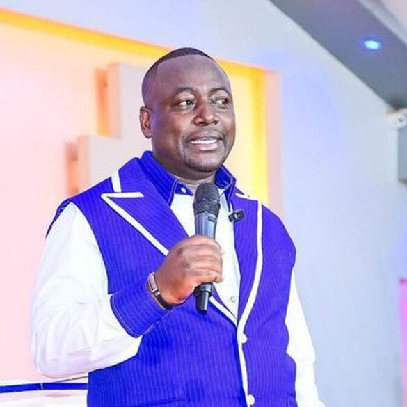 Prophet Kanyari lors d’un culte au Kenya. Le prédicateur a publiquement commenté le faible niveau des offrandes du 20 septembre.