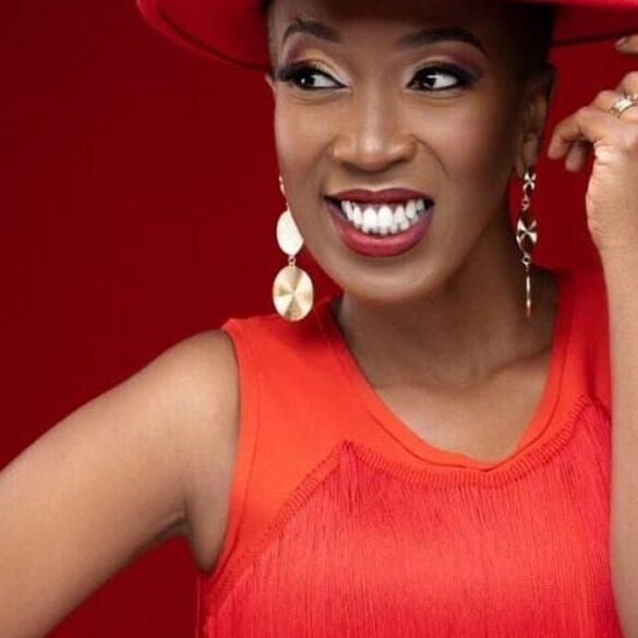 Portrait de la chanteuse kényane Wahu Kagwi