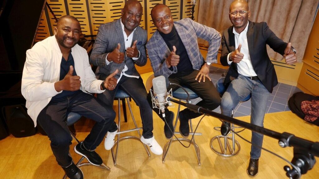 Les membres de Magic System réunis en studio