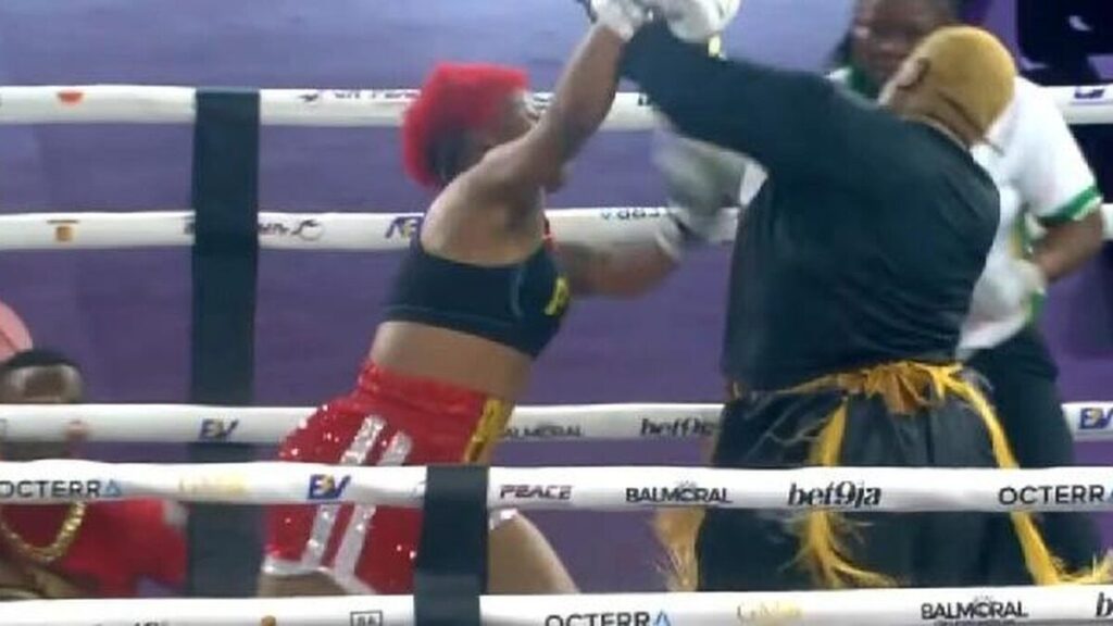 Phyna et Nkechi Blessing échangent des coups sur le ring lors de leur combat à Lagos